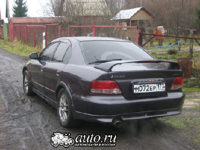 Цвет такой. машина на фото не моя, взял с авто-ру :)