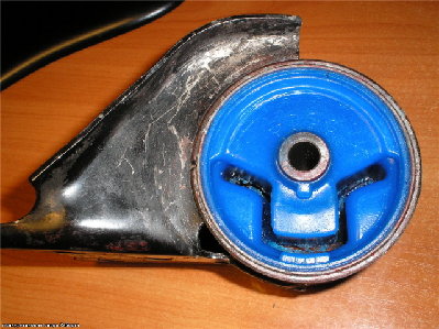 Опора КПП Mazda.jpg