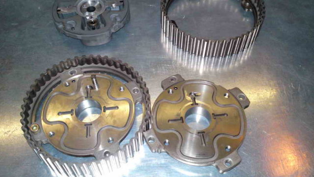 Разобранная шестерня VVT.